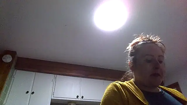 Snapshot of HarmonyRayWishes chatting on 10.31.25 HarmonyRayWishes online show from 10.31.25