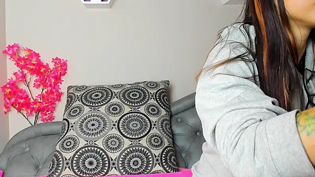 Dafne Mel online show from 09.19.25