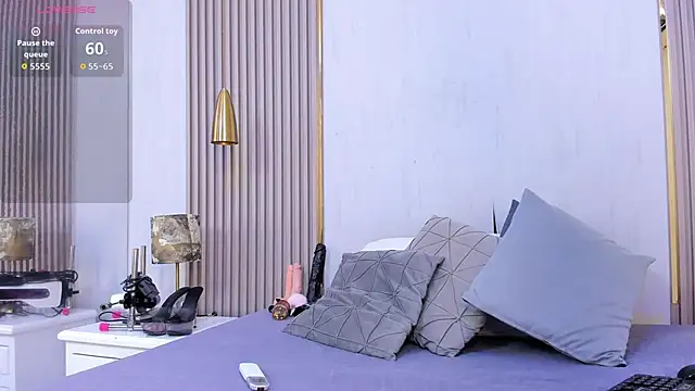 Skylar Smith  online show from 10.24.25