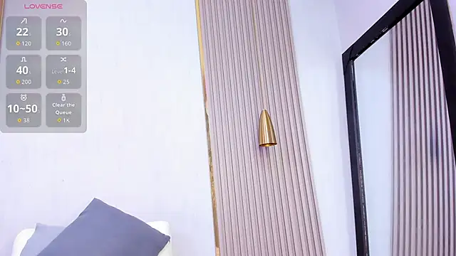 Skylar Smith  online show from 10.28.25