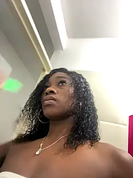 Skylar Smith  online show from 12.18.25