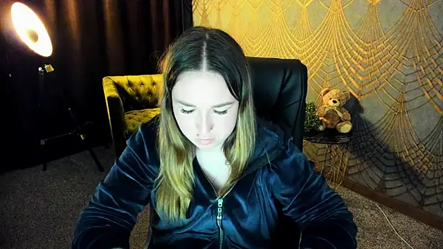 Snapshot of Sofii_darling chatting on 04.19.26 Sofii darling online show from 04.19.26