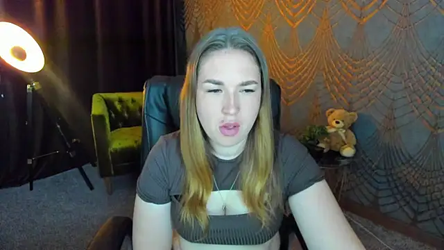 Snapshot of Sofii_darling chatting on 04.27.26 Sofii darling online show from 04.27.26