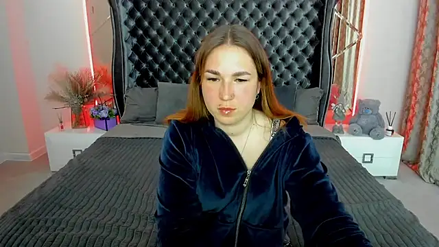 Snapshot of Sofii_darling chatting on 04.30.26 Sofii darling online show from 04.30.26
