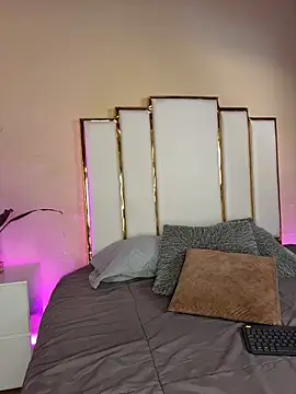 Alexandraa Gomez online show from 11.17.25