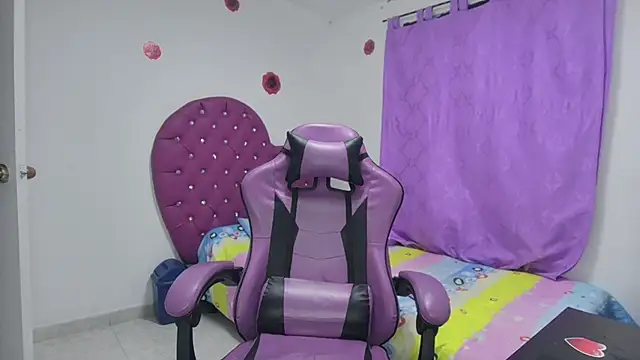 soffy rosses online show from 12.23.25