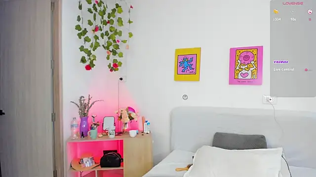 AprilAddams  online show from 09.13.25