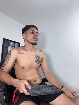 Luke Stone online show from 04.05.26