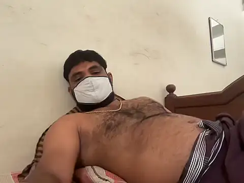 Snapshot of HandsomeMche chatting on 09.30.25 HandsomeMche online show from 09.30.25