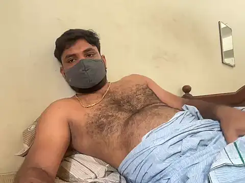 Snapshot of HandsomeMche chatting on 10.11.25 HandsomeMche online show from 10.11.25