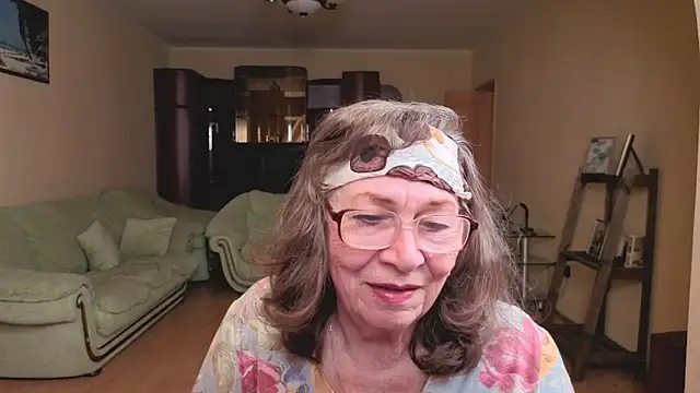 Betty Brick online show from 05.17.26