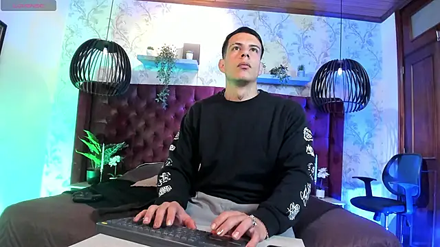 Snapshot of Dustin_Sonne chatting on 04.22.26 Dustin Sonne online show from 04.22.26