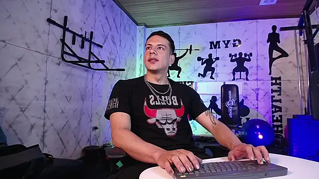 Snapshot of Dustin_Sonne chatting on 04.26.26 Dustin Sonne online show from 04.26.26