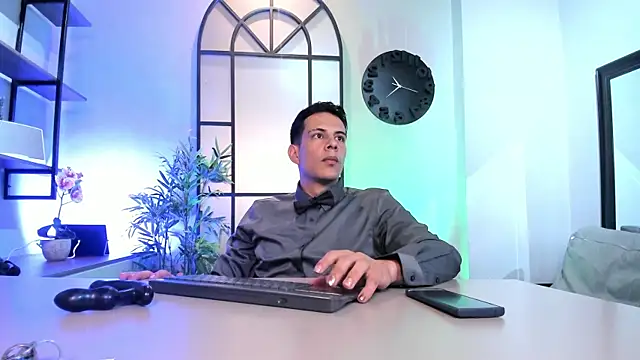 Snapshot of Dustin_Sonne chatting on 05.01.26 Dustin Sonne online show from 05.01.26