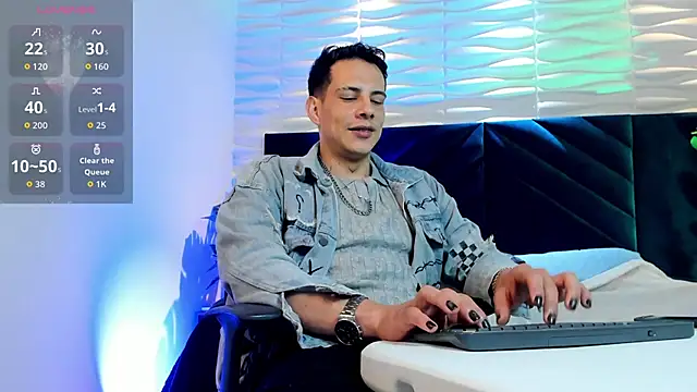 Snapshot of Dustin_Sonne chatting on 05.18.26 Dustin Sonne online show from 05.18.26