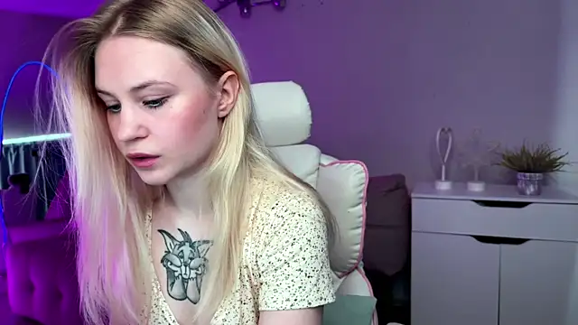 Snapshot of Sofia_Kenwood chatting on 06.03.26 Sofia Kenwood online show from 06.03.26