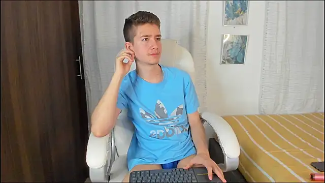 ThiagooJames online show from 09.10.25