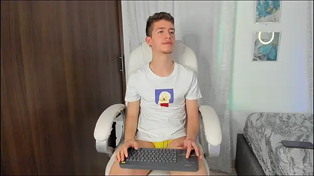 ThiagooJames online show from 10.04.25