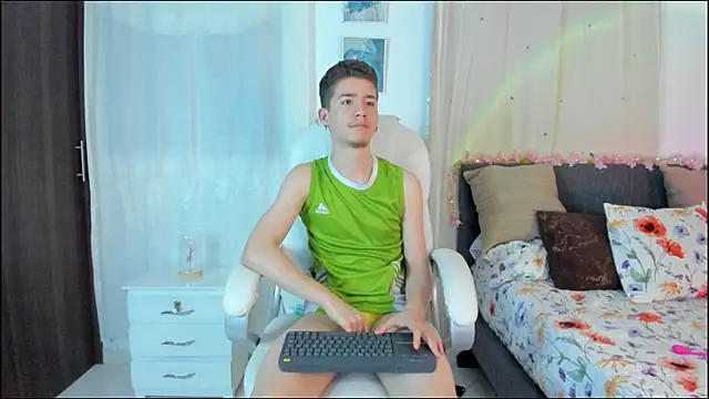 ThiagooJames online show from 11.03.25