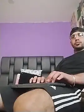 ashtoncooperr online show from 01.06.26