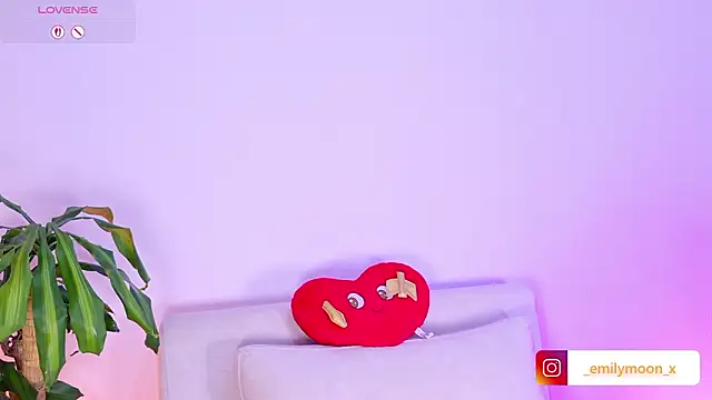 Snapshot of onlyemily_ chatting on 03.25.26 onlyemily online show from 03.25.26