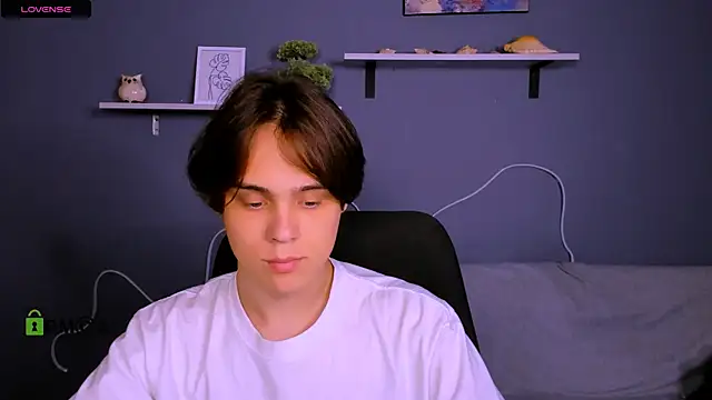 Snapshot of karl_mans chatting on 09.22.25 karl mans online show from 09.22.25