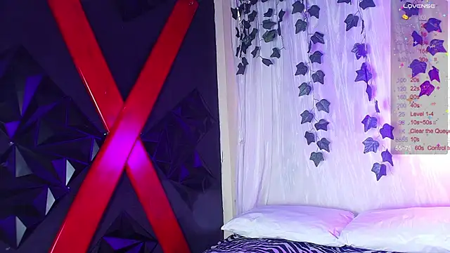 ivonne diaz1 online show from 12.15.25