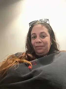 Snapshot of PrettyKittyMia chatting on 04.04.26 PrettyKittyMia online show from 04.04.26