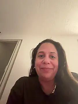 Snapshot of PrettyKittyMia chatting on 04.16.26 PrettyKittyMia online show from 04.16.26