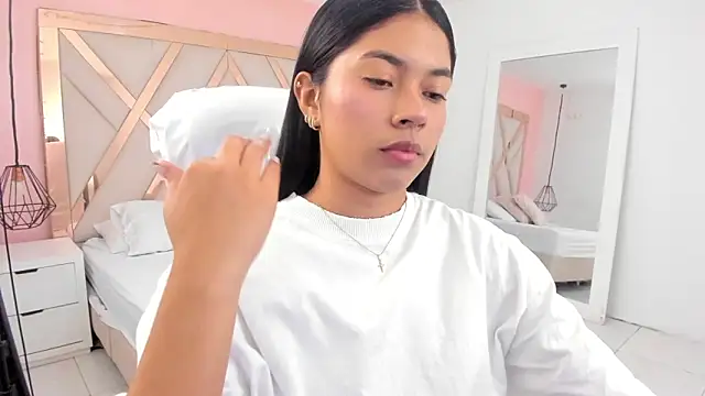 samantaa shy online show from 10.08.25