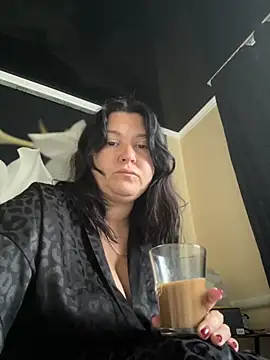 Liza Will online show from 10.06.25