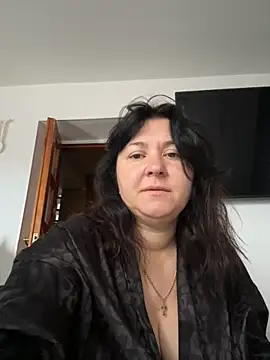 Liza Will online show from 10.28.25