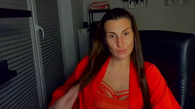 DonnaAmore online show from 09.13.25