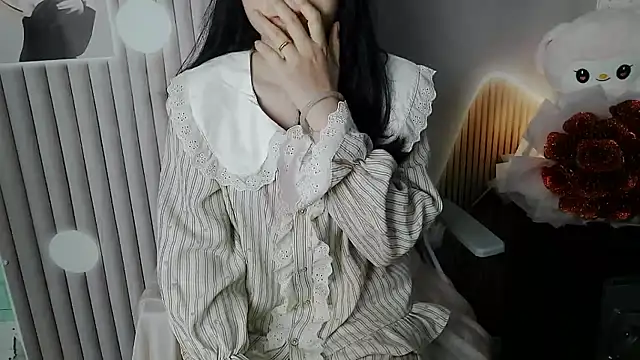 Emachiii online show from 11.14.25