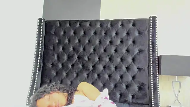 LittleeStar online show from 10.08.25