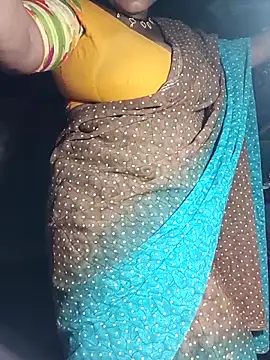 Snapshot of Nude-Priya2 chatting on 11.14.25 Nude-Priya2 online show from 11.14.25