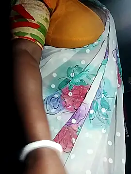 Snapshot of Nude-Priya2 chatting on 11.19.25 Nude-Priya2 online show from 11.19.25