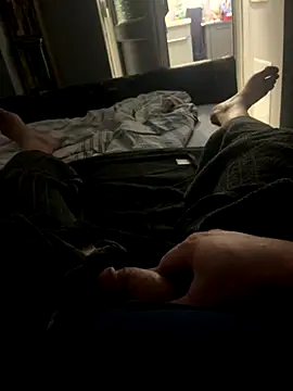 Snapshot of BobKat chatting on 12.15.25 BobKat online show from 12.15.25