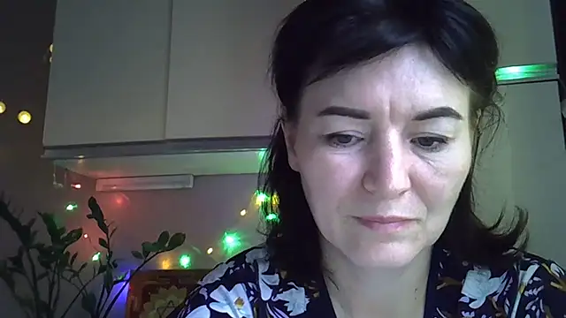 Krystal 82 online show from 10.02.25