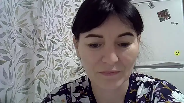 Krystal 82 online show from 12.02.25