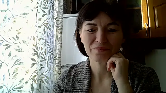 Krystal 82 online show from 02.02.26