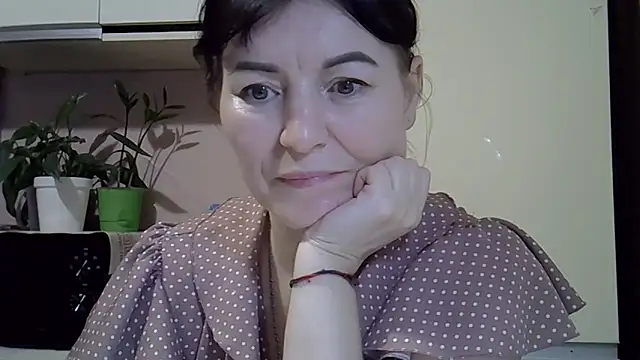 Krystal 82 online show from 02.24.26