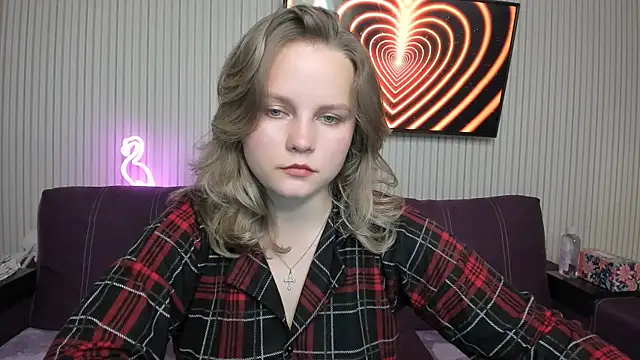 Snapshot of milalapka chatting on 10.07.25 milalapka online show from 10.07.25