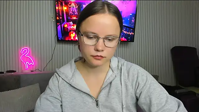 Snapshot of milalapka chatting on 10.26.25 milalapka online show from 10.26.25