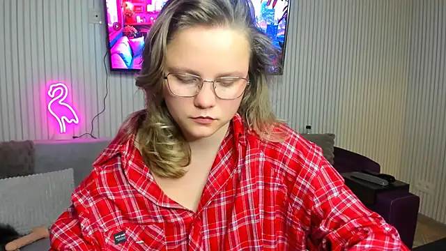 Snapshot of milalapka chatting on 10.29.25 milalapka online show from 10.29.25