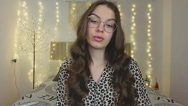 Real cutie1 online show from 12.17.25