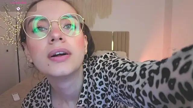 Real cutie1 online show from 05.12.26