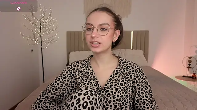 Real cutie1 online show from 05.16.26