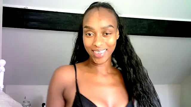 Snapshot of Hazel_Dollxx chatting on 09.10.25 Hazel Dollxx online show from 09.10.25