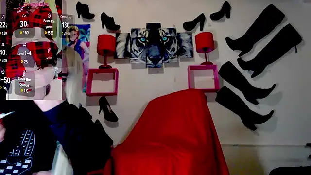 blondehot5v online show from 10.10.25